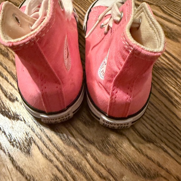 Converse Kids Sneakers in Pink and White - Picture 6 of 9